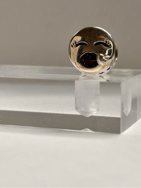 Authentic Sterling Silver PANDORA Kiss Emoji Cerise Glitter Red Enamel Charm